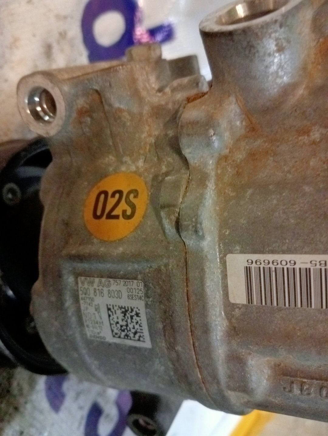 Volkswagen Polo 2G  AIRCOPOMP artikelnummer 5Q0816803D, Renault, -, Utilisé, -