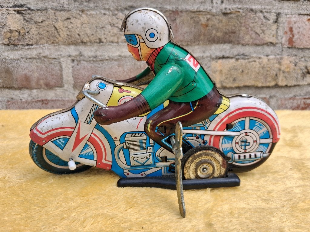 moto en étain à remontage... 18 cm de long., Enlèvement ou Envoi