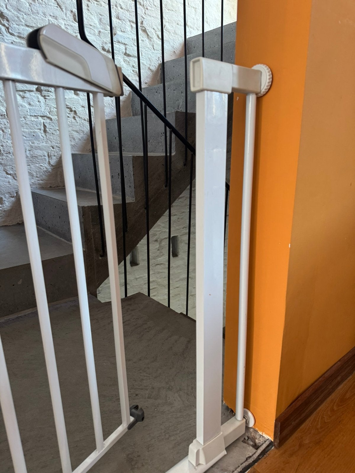 2 Trap-/deurhekjes Safety first flat step + verlengstuk, Ophalen, Gebruikt, Minder dan 100 cm, Klemhekje