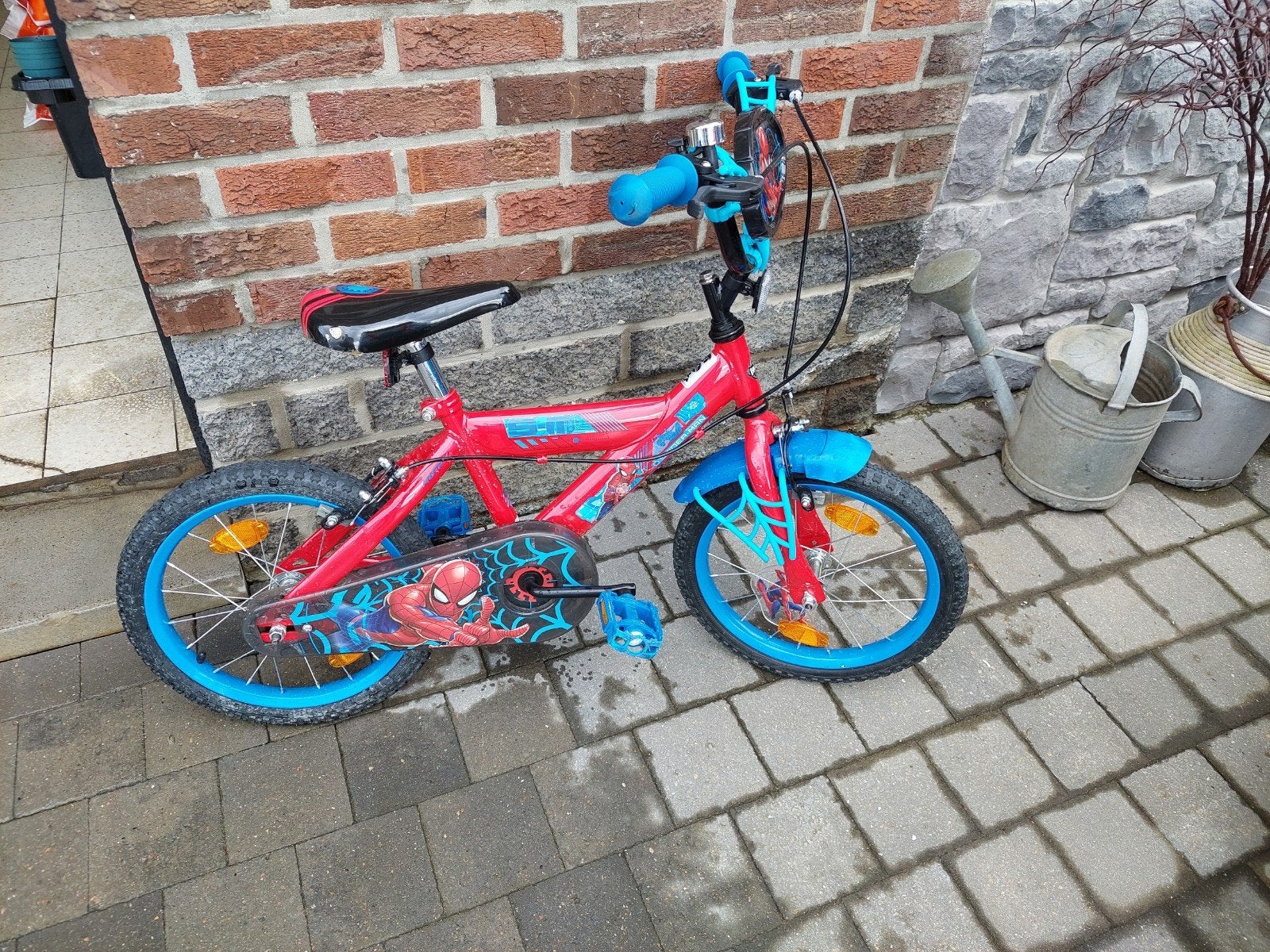 Velo spiderman 4-6 ans, Vélos & Vélomoteurs, Utilisé, Moins de 16 pouces, Decathlon