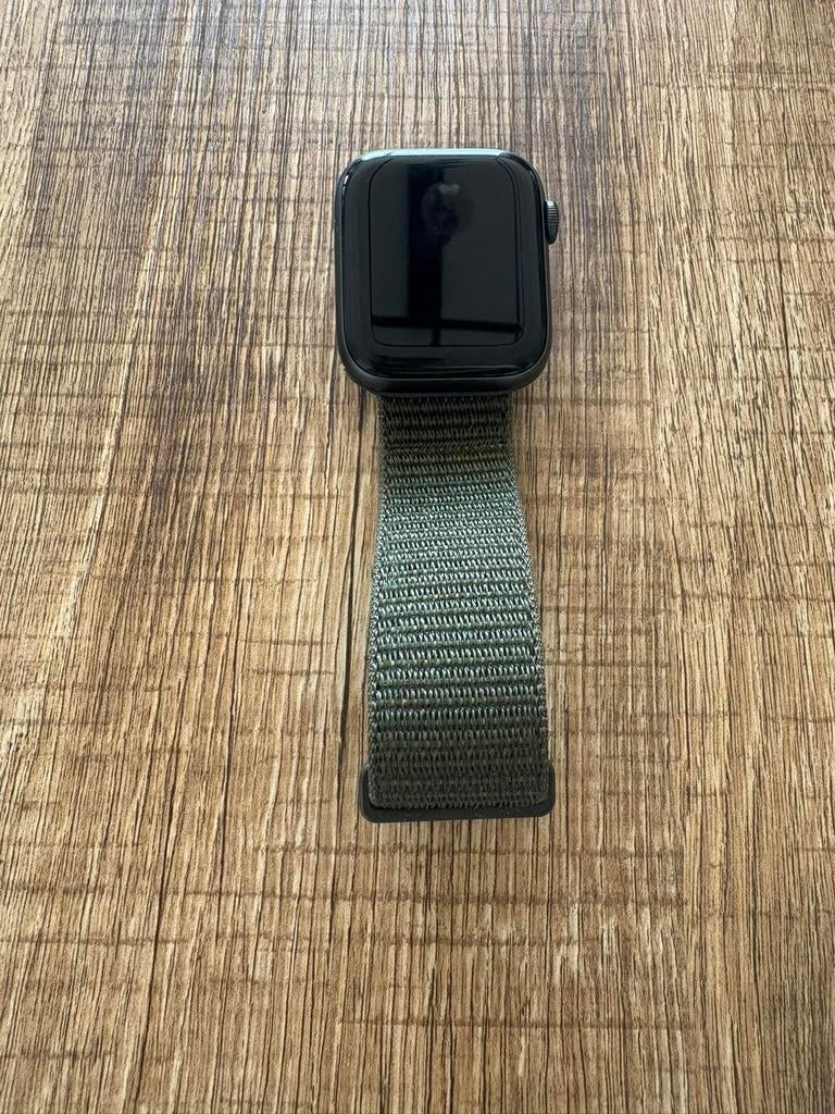 Apple watch SE -40 mm, Ophalen, Zo goed als nieuw