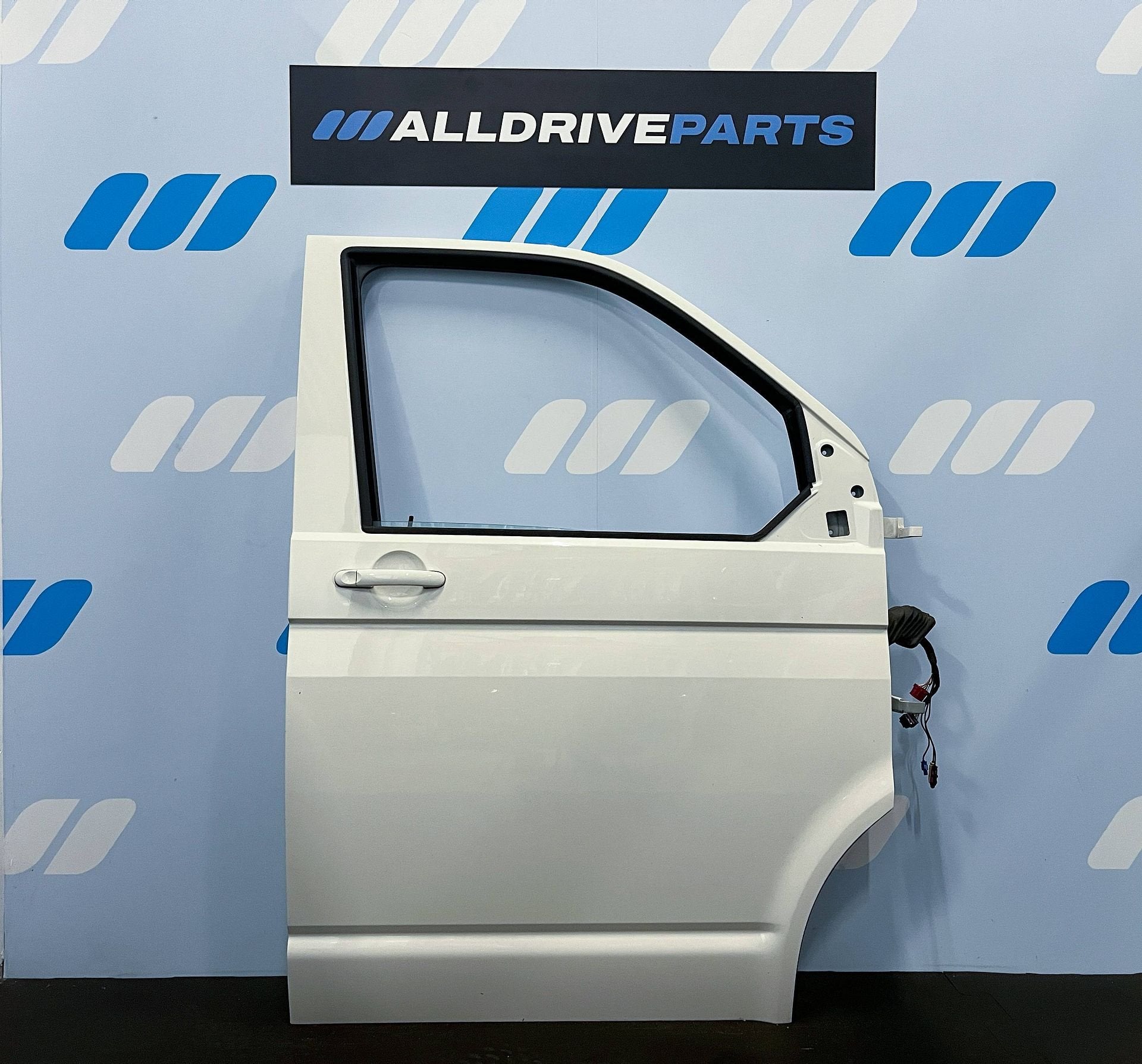 Voorportier rechts VW T6 Multivan LB9A wit 7LA831056, -, Utilisé, Porte, Avant