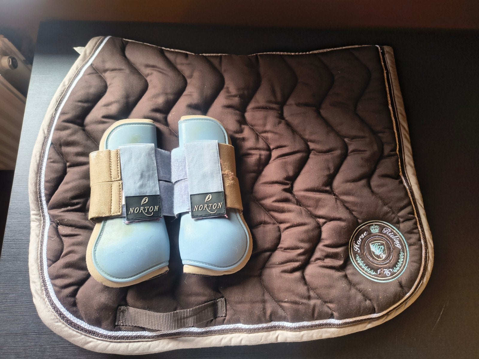Volledige set: onderlegger, voorgetten, Springschoenen, Full (L), Enlèvement, Utilisé, Autres marques