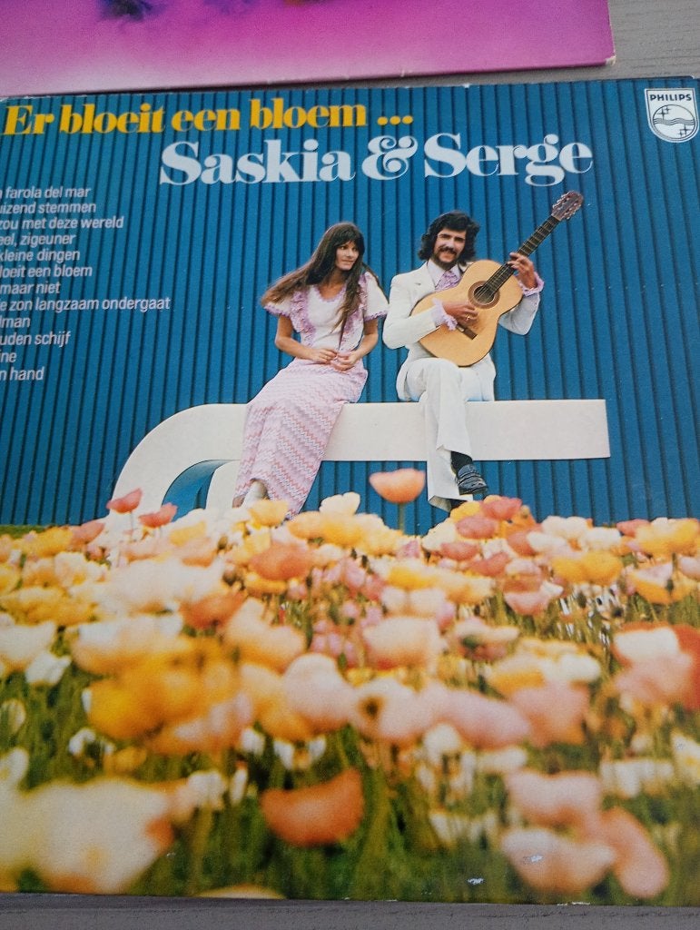 Saskia & serge - Er bloeit een bloem...., Cd's en Dvd's, Vinyl | Nederlandstalig, LP, Gebruikt, Verzenden, Overige genres