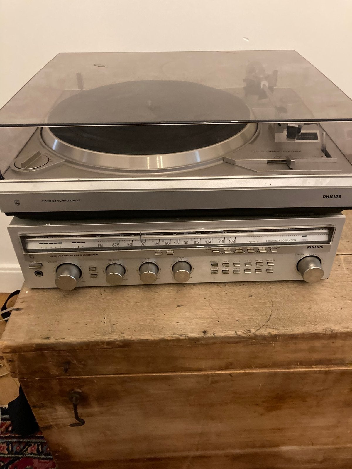 PhilipsF7114 Synchro Drive platenspeler+F5213 AM/FM receiver, Audio, Tv en Foto, Versterkers en Ontvangers, Stereo, Ophalen