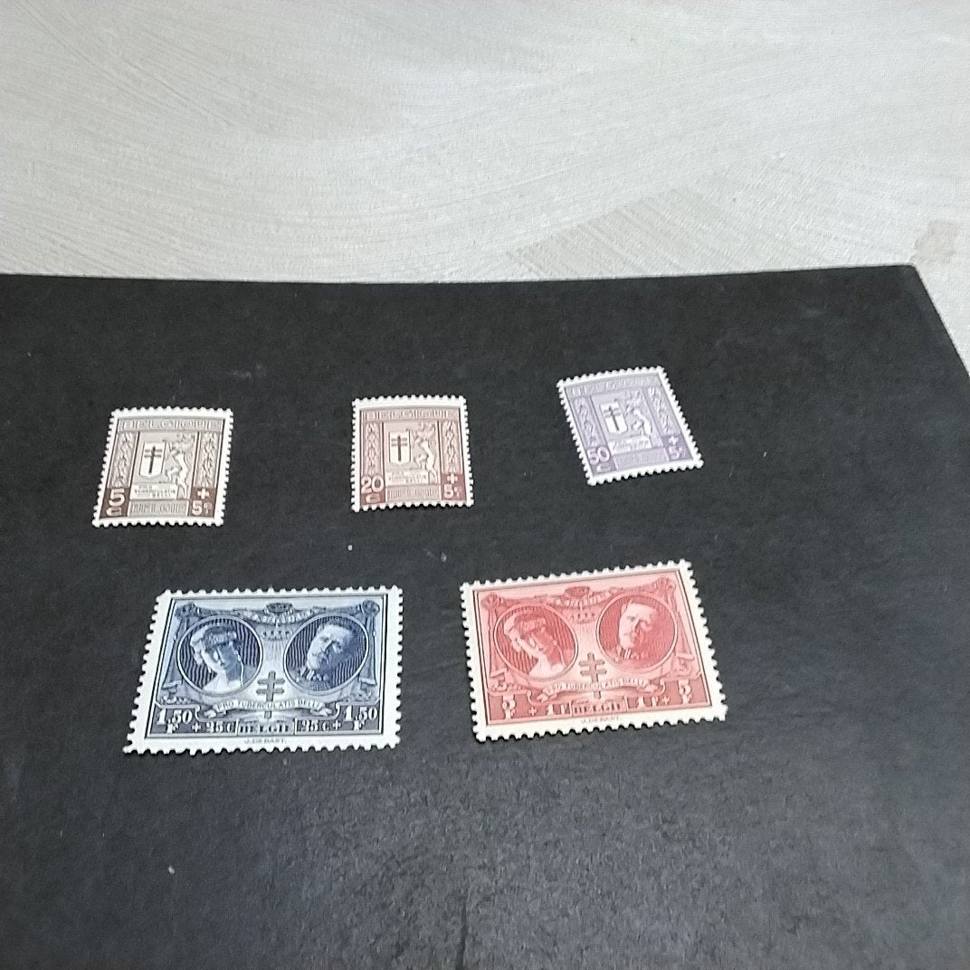 BELGIE  240/244 postfris met cote 16,00 €, Ophalen of Verzenden, Postfris