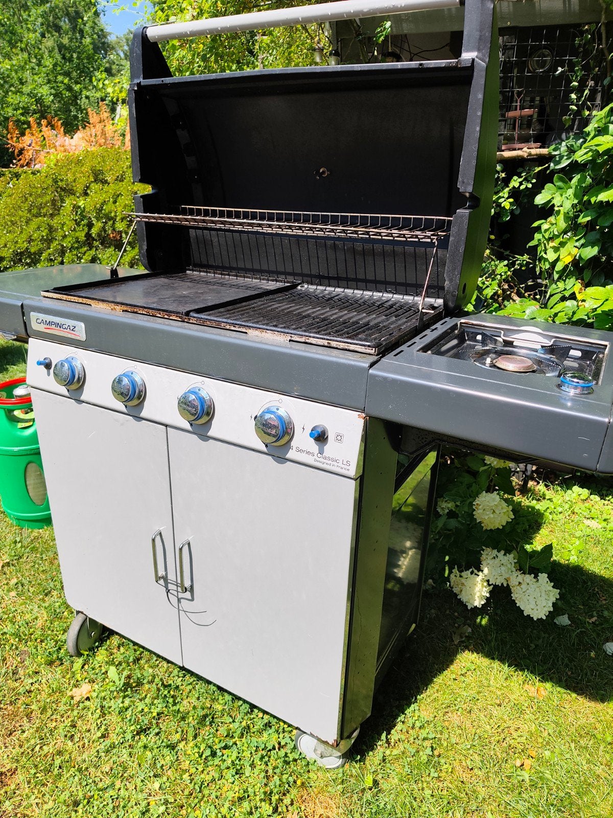 Campingaz BBQ 4 branders, extra kookvuur, hoes en gasfles, Tuin en Terras, Gasbarbecues, Ophalen