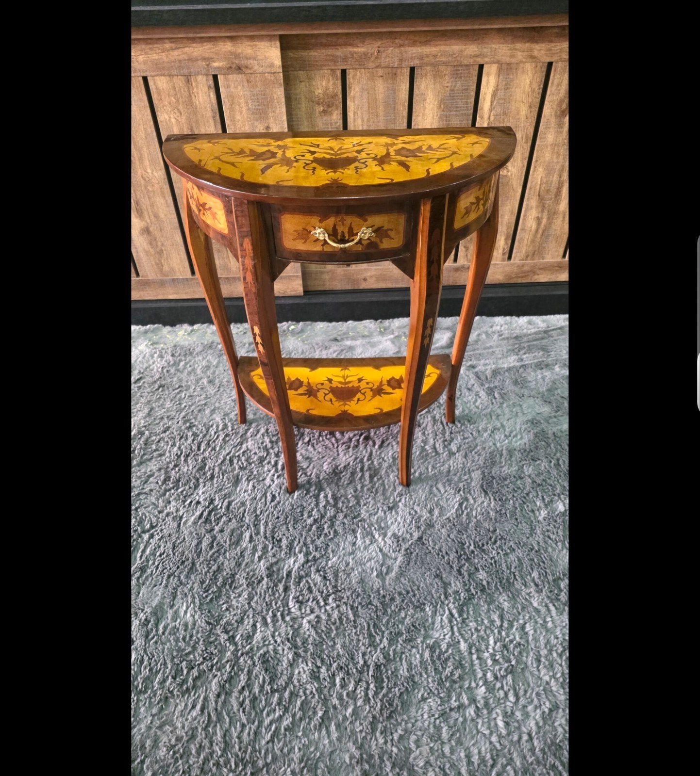 salontafel in Louis XIV-stijl,, Enlèvement