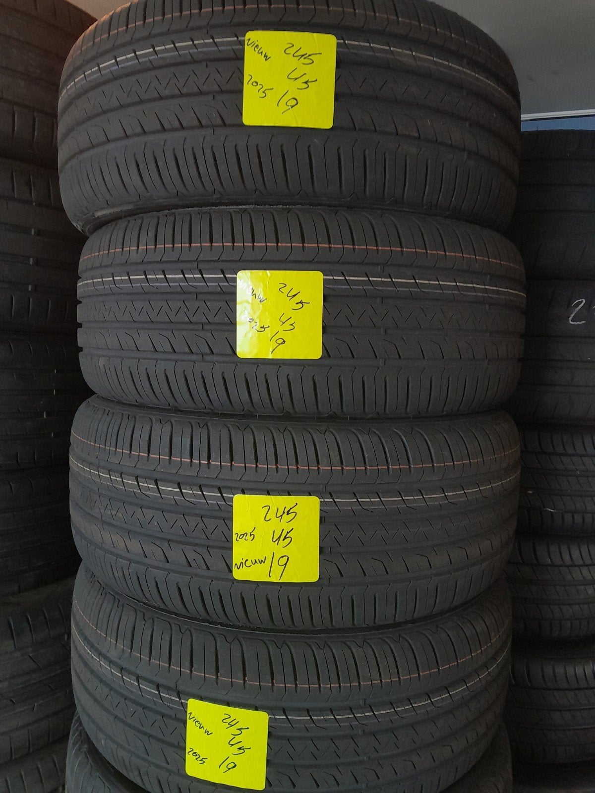 245/45/19 2454519 245/45r19 zomer Nieuwe Goodyear, Auto-onderdelen, Ophalen