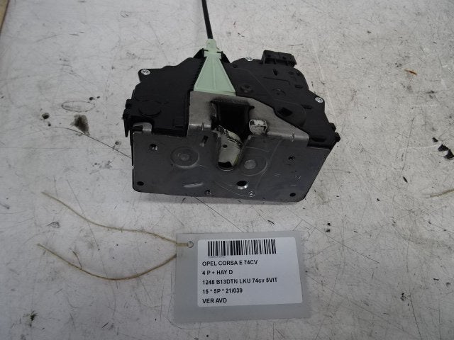 SERRURE DE PORTE AVANT DROITE Opel Corsa E (13431840), Opel, Opel Automobile GmbH, Utilisé, Avant
