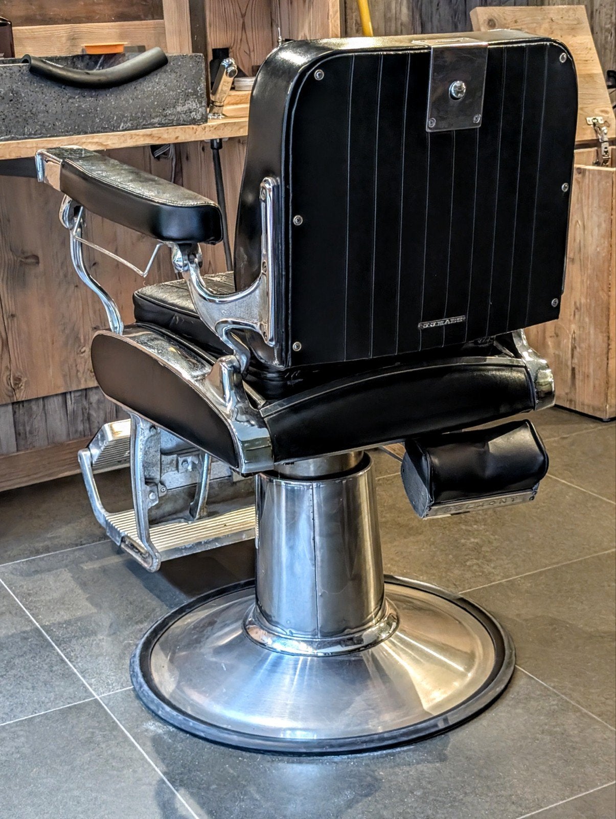chaises de coiffeur vintage, Coupe