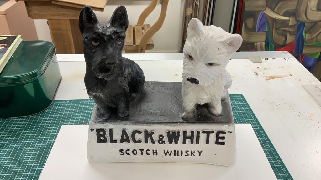 Plaasteren reclame beeld van B&W whisky, Ophalen of Verzenden
