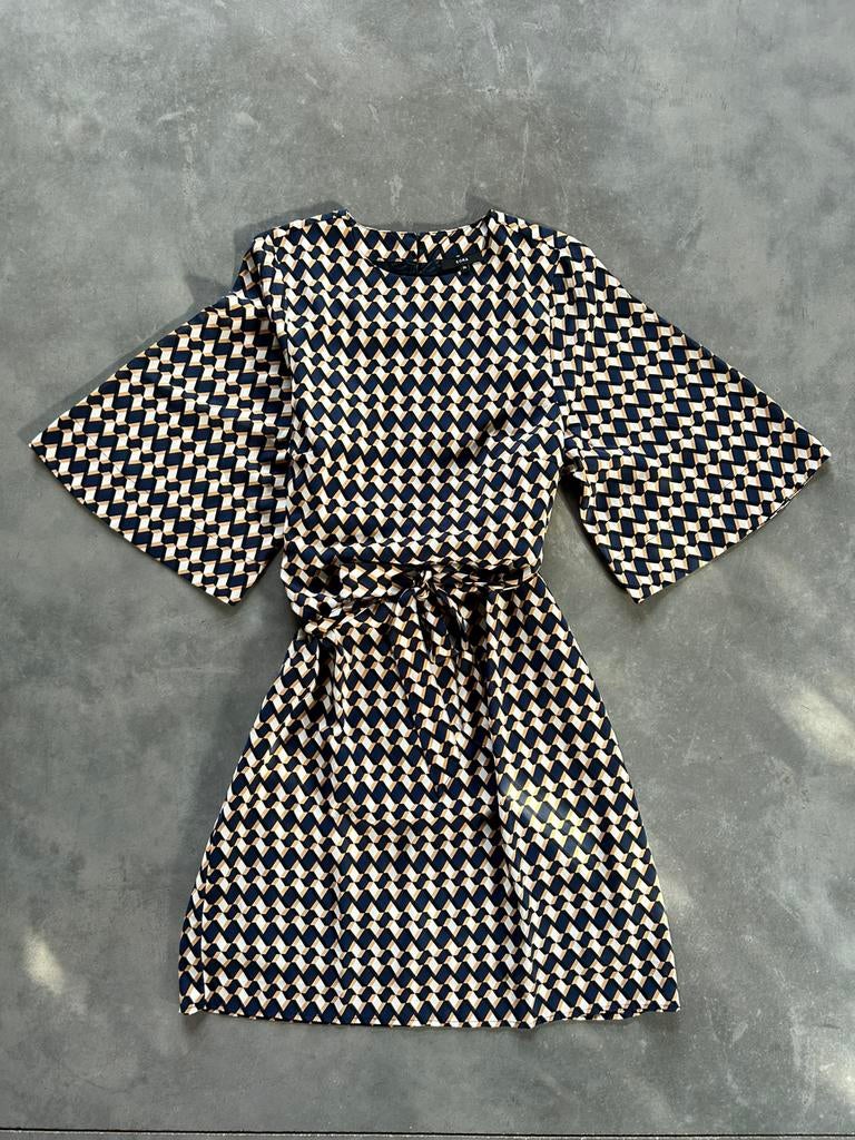 Retro jurk met vleermuismouw - S / 36, Kleding | Dames, Ophalen of Verzenden, Zo goed als nieuw