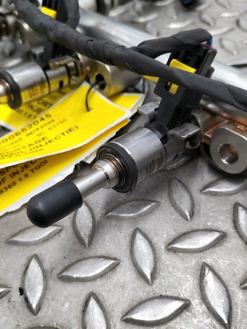 KIA SPORTAGE BRANDSTOF INJECTOR / VERSTUIVER 353102B360 2020, Enlèvement ou Envoi, Utilisé, ARN reconnu