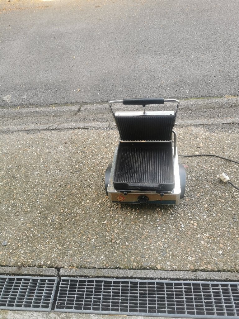 Grill Diamond GR 42, Ophalen, Gebruikt