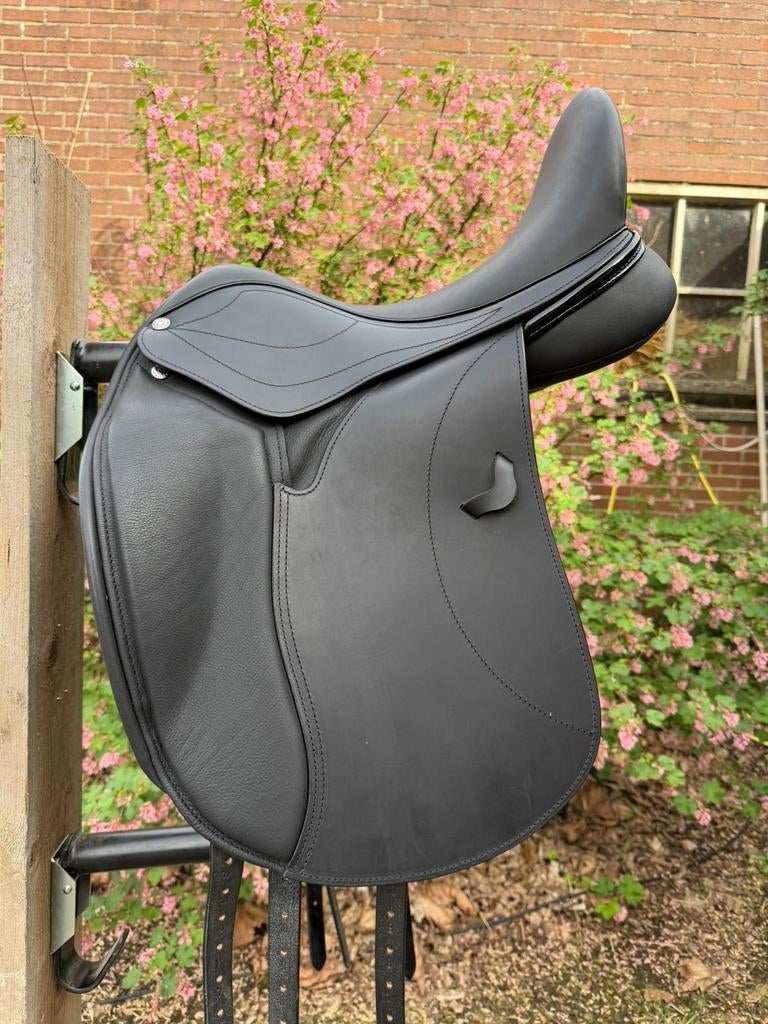 Demozadels aan 2dehandsprijzen, Dieren en Toebehoren, Paarden en Pony's | Zadels, Dressuur, Ophalen of Verzenden