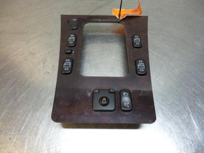 Commutateur vitre électrique d'un Mercedes E-Klasse (E-Klas, Autos : Pièces & Accessoires, Tableau de bord & Interrupteurs, Utilisé
