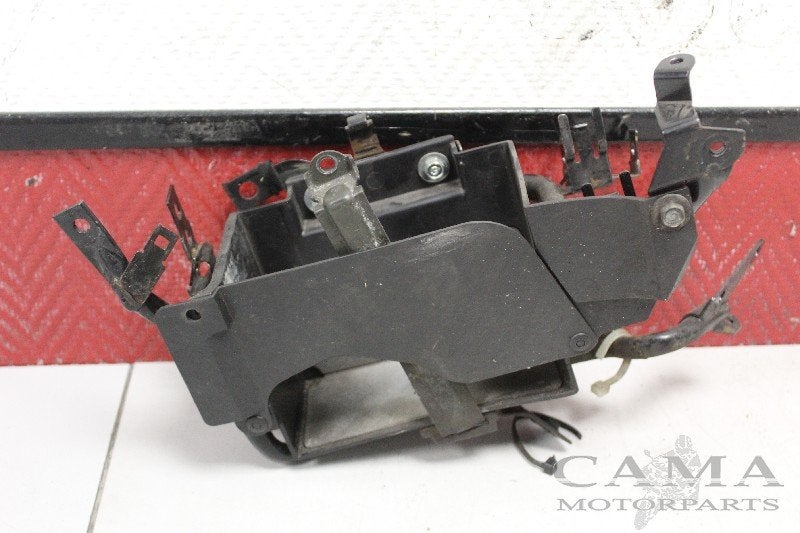 BAC A BATTERIE FJR 1300 2006-2012 ABS (FJR1300 FJR1300A), Dhr. S. di Majo, Utilisé, Info@cama-motorparts.nl, P.J. Troelstraweg 8 8
3144 CX  MAASSLUIS, NL