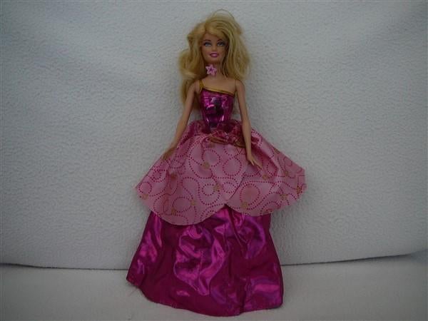 Mooie barbiepop met mooi kleed, Ophalen, Gebruikt, Barbie