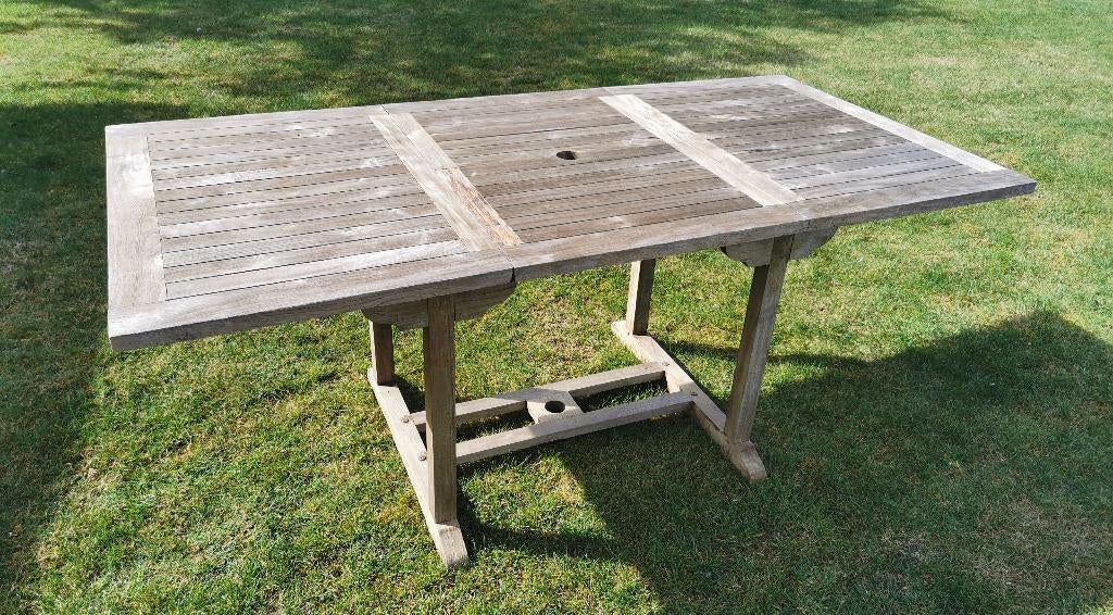 Teak tuintafel, Ophalen, Gebruikt, Teakhout
