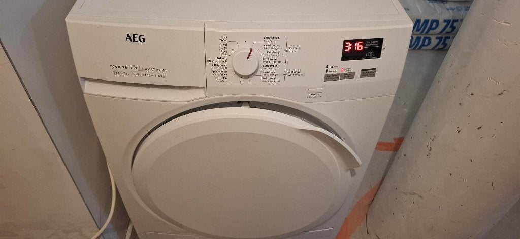 Sèche-linge AEG, 6 tot 8 kg, Ophalen, Gebruikt, Condens