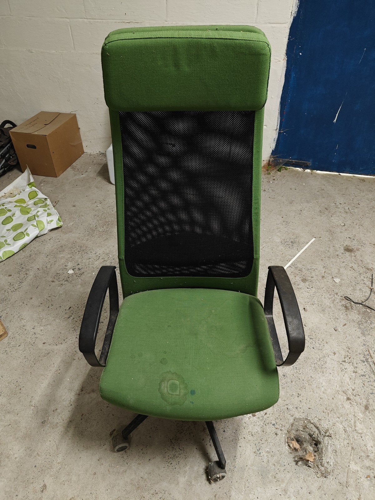 Oude bureaustoel, Huis en Inrichting, Bureaustoelen, Ophalen, Gaming bureaustoel, Gebruikt, Bureaustoel