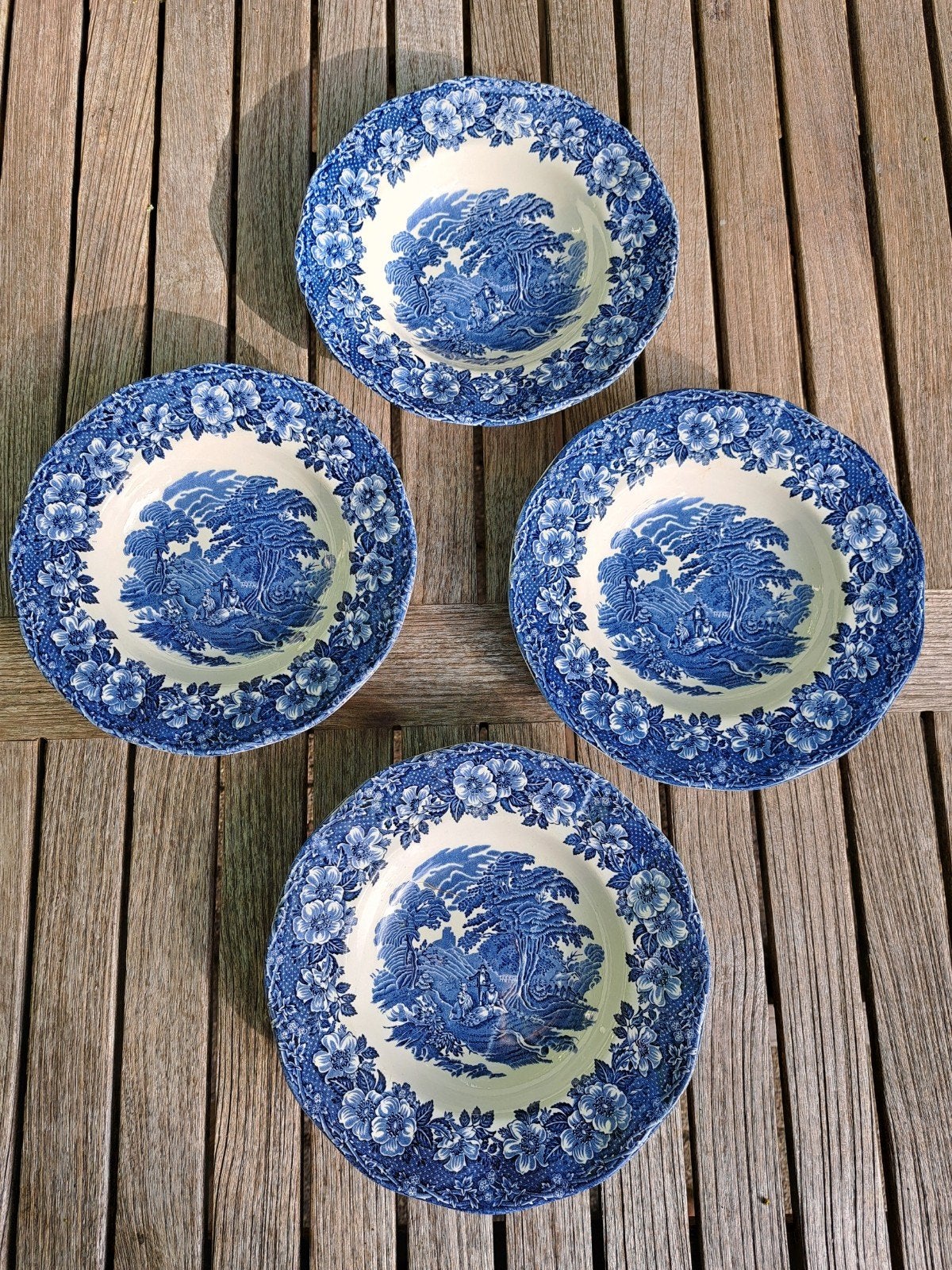 4 oude diepe borden Wedgewood England, Antiquités & Art, Enlèvement ou Envoi