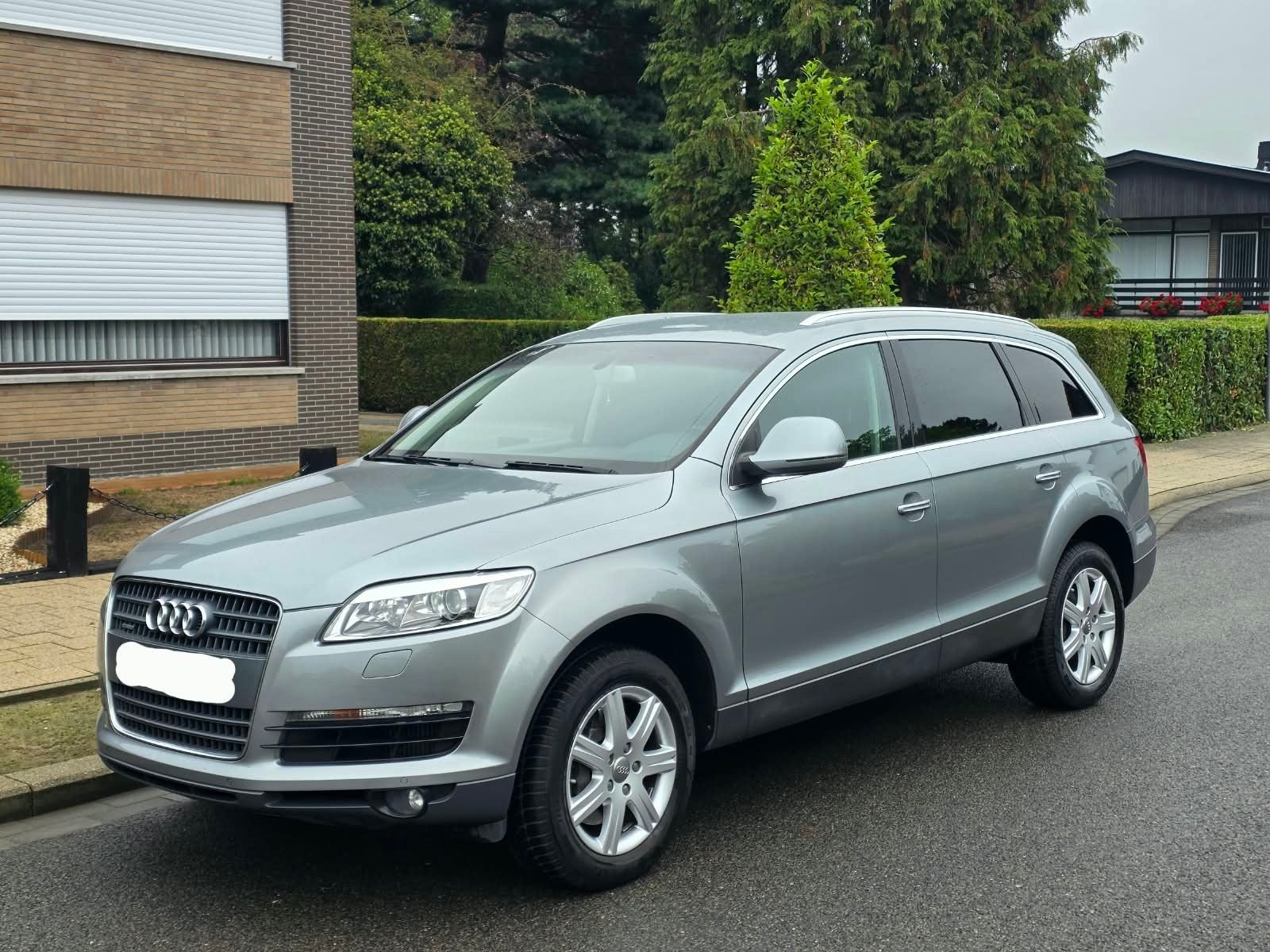 Audi Q7 3.0 TDI V6 155kw/211 pk – 09/2008 183.200km, Auto's, Automaat, Dealer onderhouden, Trekhaak, 7 zetels