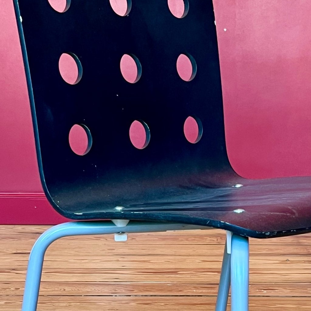 Chaises empilables bois noir / pieds métal - 8 disponibles, Maison & Meubles, Enlèvement, Bois, Noir, Cinq, Six Chaises ou plus
