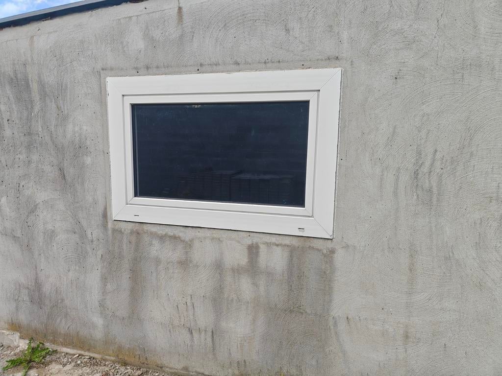 Venster 135x85, Doe-het-zelf en Bouw, Ophalen