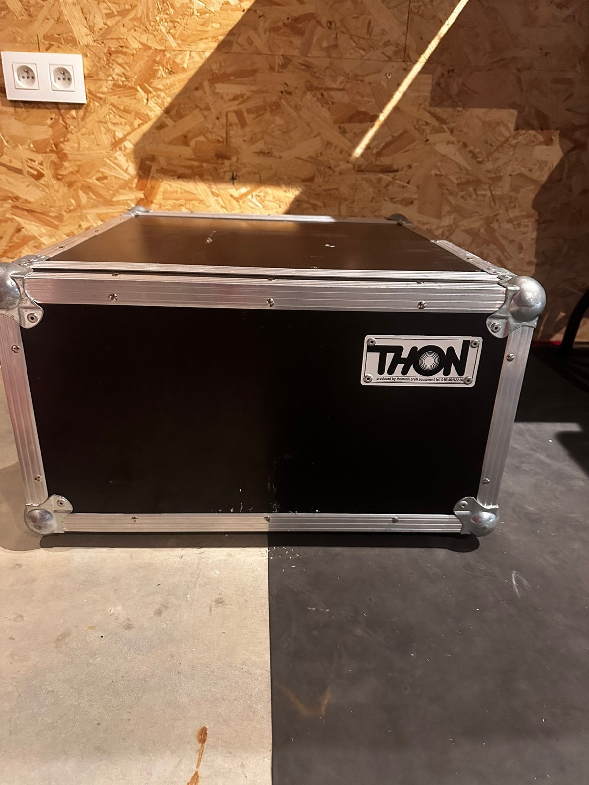 Thon Rack 6U Live 50 (19”), Ophalen, Zo goed als nieuw
