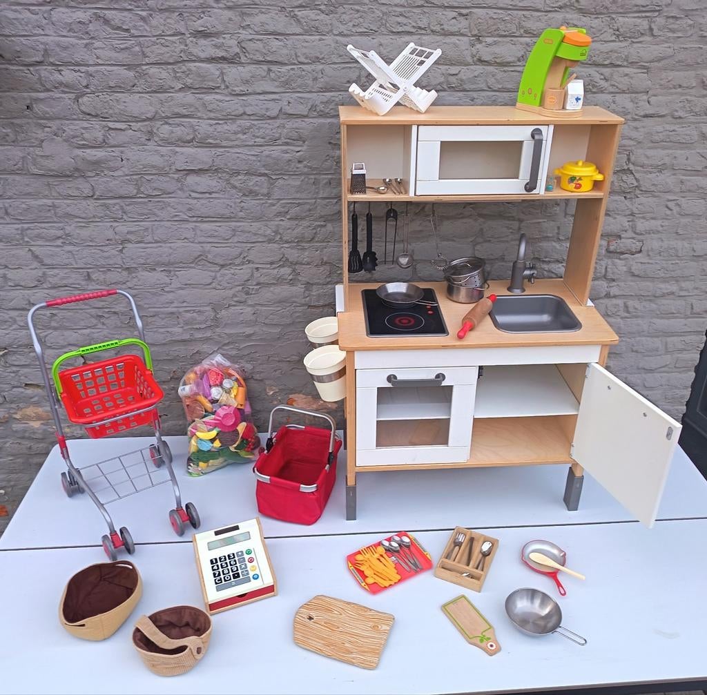 IKEA DUKTIG kinderkeuken met accessoires en boodschappen, Ophalen, Zo goed als nieuw, Hout, Speelkeuken