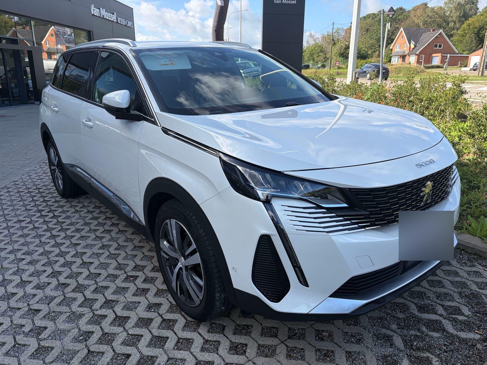 Peugeot 5008 1.5 BlueHDi 96kW S&S EAT8 Allure, Auto's, Gebruikt, 4 cilinders, 7 zetels, Diesel