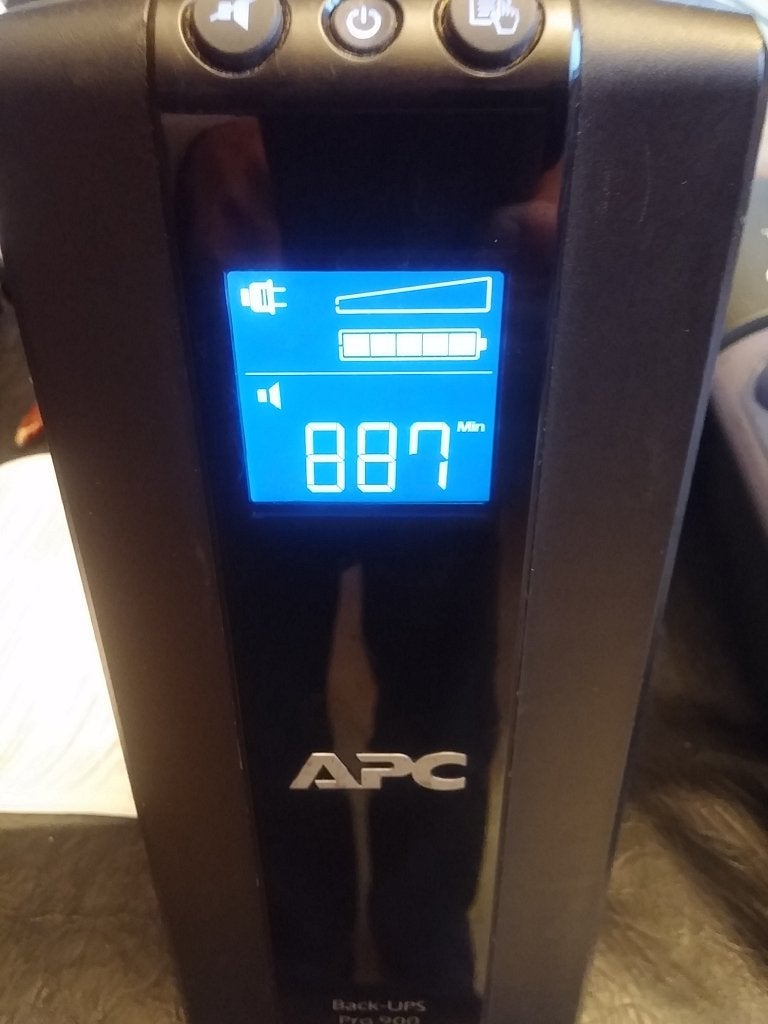 UPS APC BACKUPS PRO 900 GR - 540 W - FR - neuf - testé, Informatique & Logiciels, Alimentations de secours (UPS), Enlèvement ou Envoi