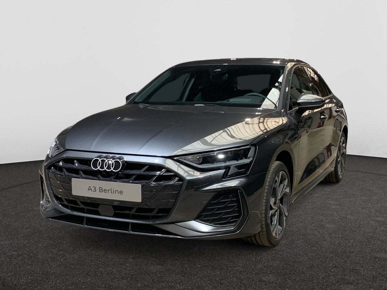 Audi A3 Sedan BUSINESS EDITION S-LINE 35 TFSI 150 PK S-TRONI, Auto's, Automaat, Geheel digitaal combi-instrument, 124 g/km, Berline