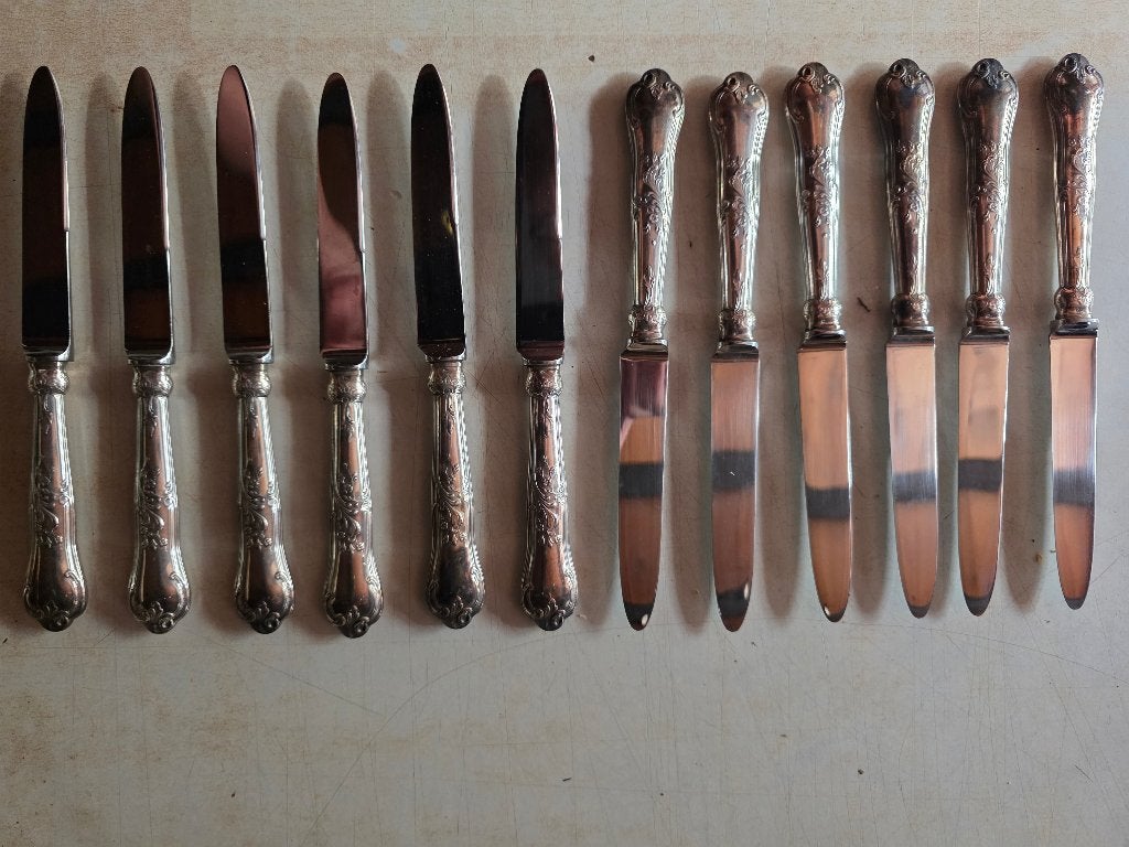 couteaux en argent, Enlèvement ou Envoi