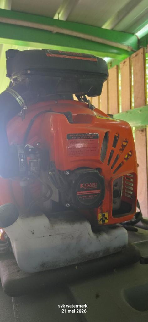 Weg wegens op ruiming, Tuin en Terras, Bladblazers, Ophalen, Zo goed als nieuw, Benzine, Ruggedragen