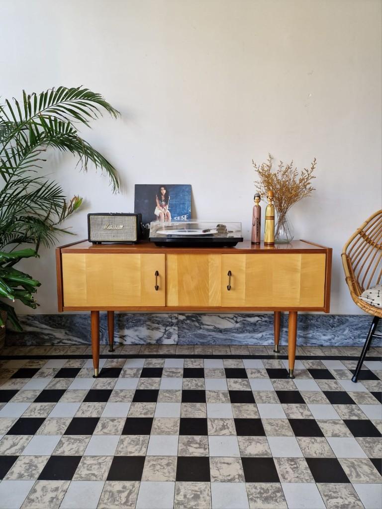 Vintage sixties dressoir | platenspeler meubel | kast, 25 à 50 cm, Avec porte(s), Vintage, 100 à 150 cm