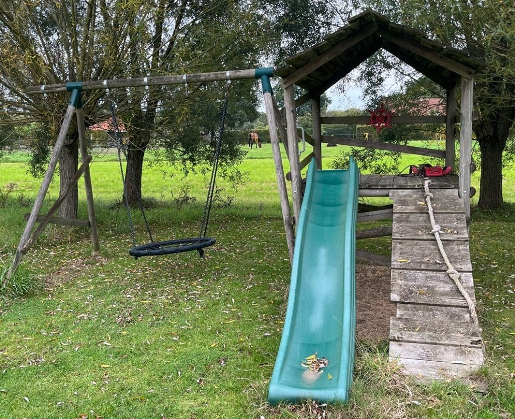 Speelhuis en schommel, Kinderen en Baby's, Ophalen, Gebruikt, Glijbaan