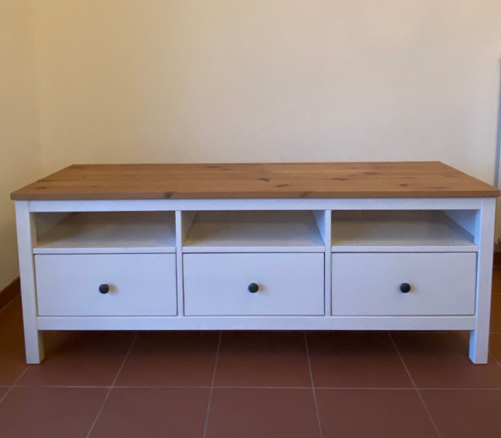Hemnes tv meubel, Ophalen, Gebruikt