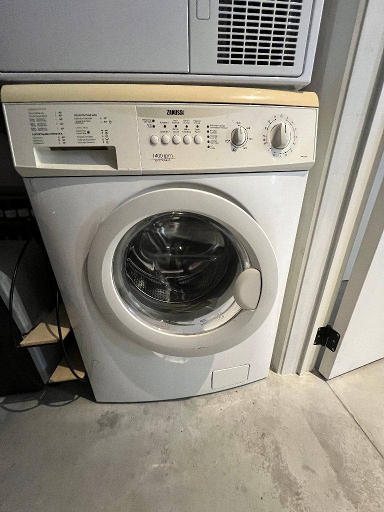 Zanussi ZWG3162 5kg 1400 toeren werkt goed, Ophalen, 6 tot 8 kg, Gebruikt, Handwasprogramma