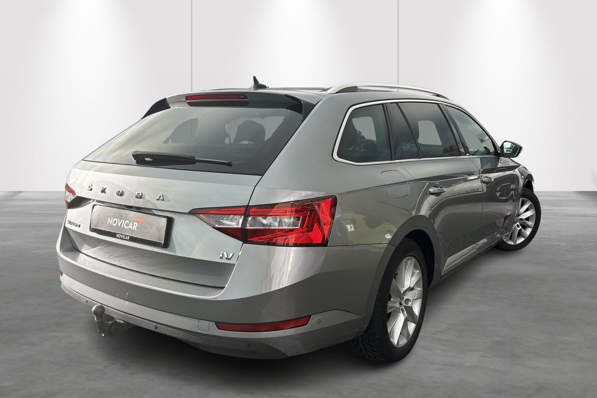 Skoda Superb Combi 1.4 TSI iV 160kW DSG6 - PANO + TREKHAAK +, Argent ou Gris, Achat, 1752 kg, 156 ch