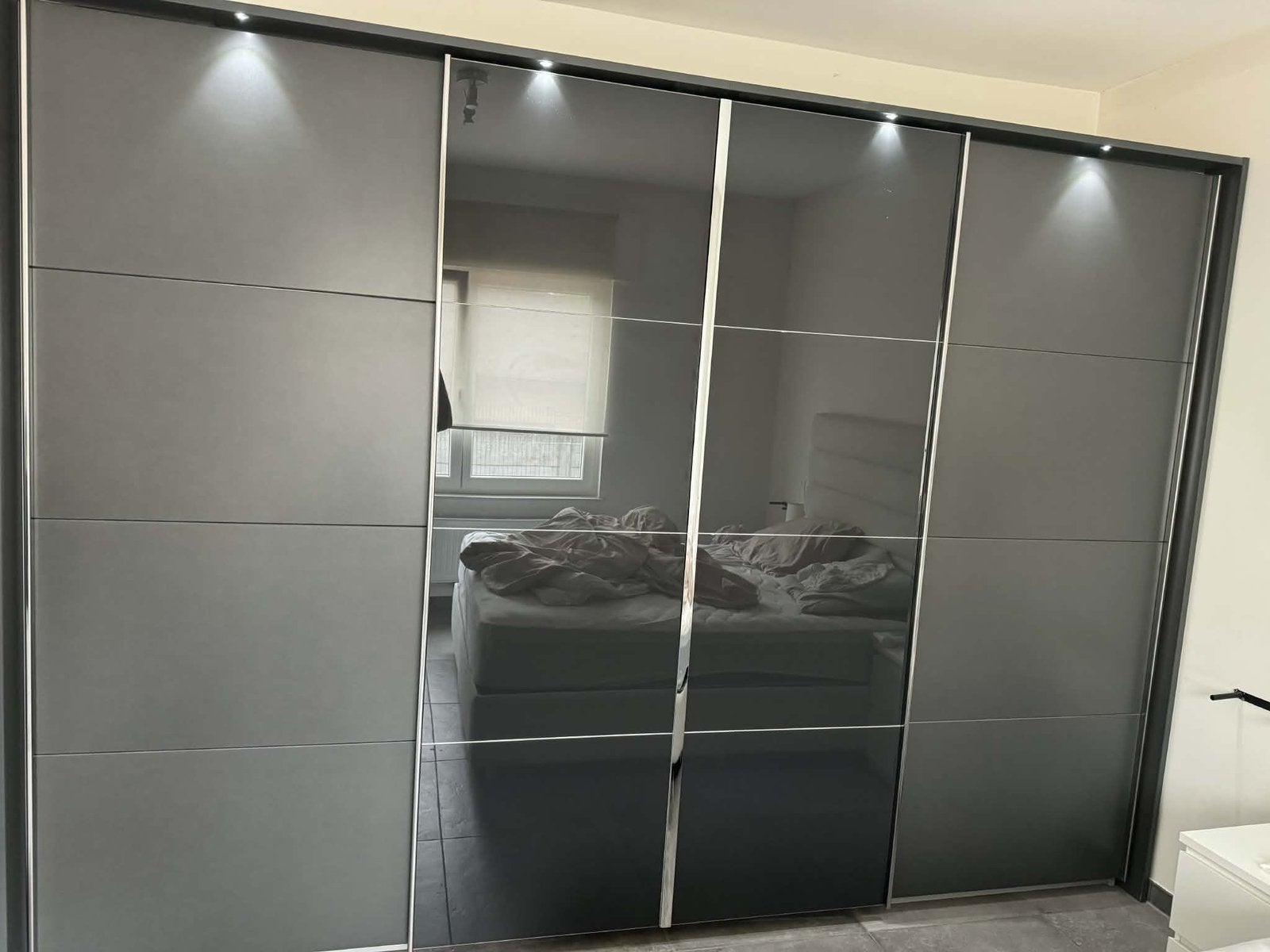 Kleerkast met led licht, Ophalen, Zo goed als nieuw, 200 cm of meer, 200 cm of meer