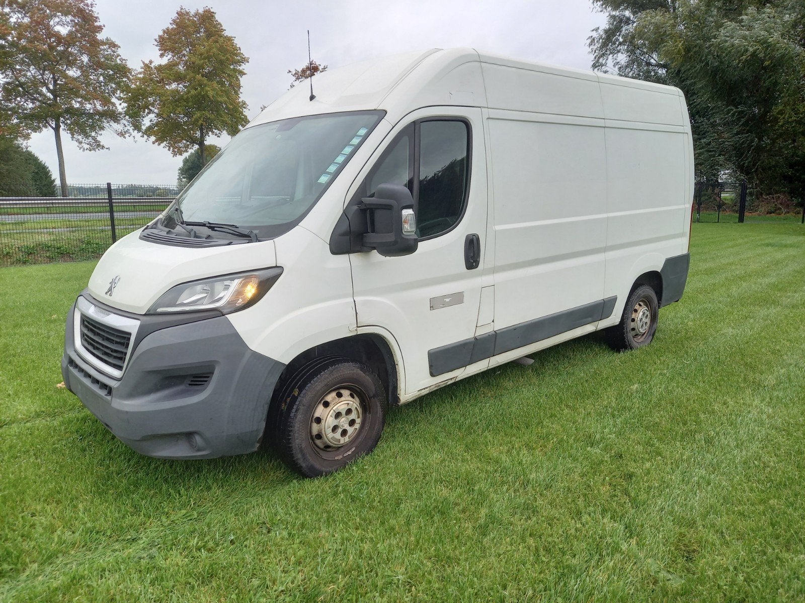 Peugeot Boxer BJ 2016, Autos, Achat, 96 kW, Diesel, https://public.car-pass.be/vhr/98df137a-f76d-4e34-9bec-2c2a2bb0f9c6