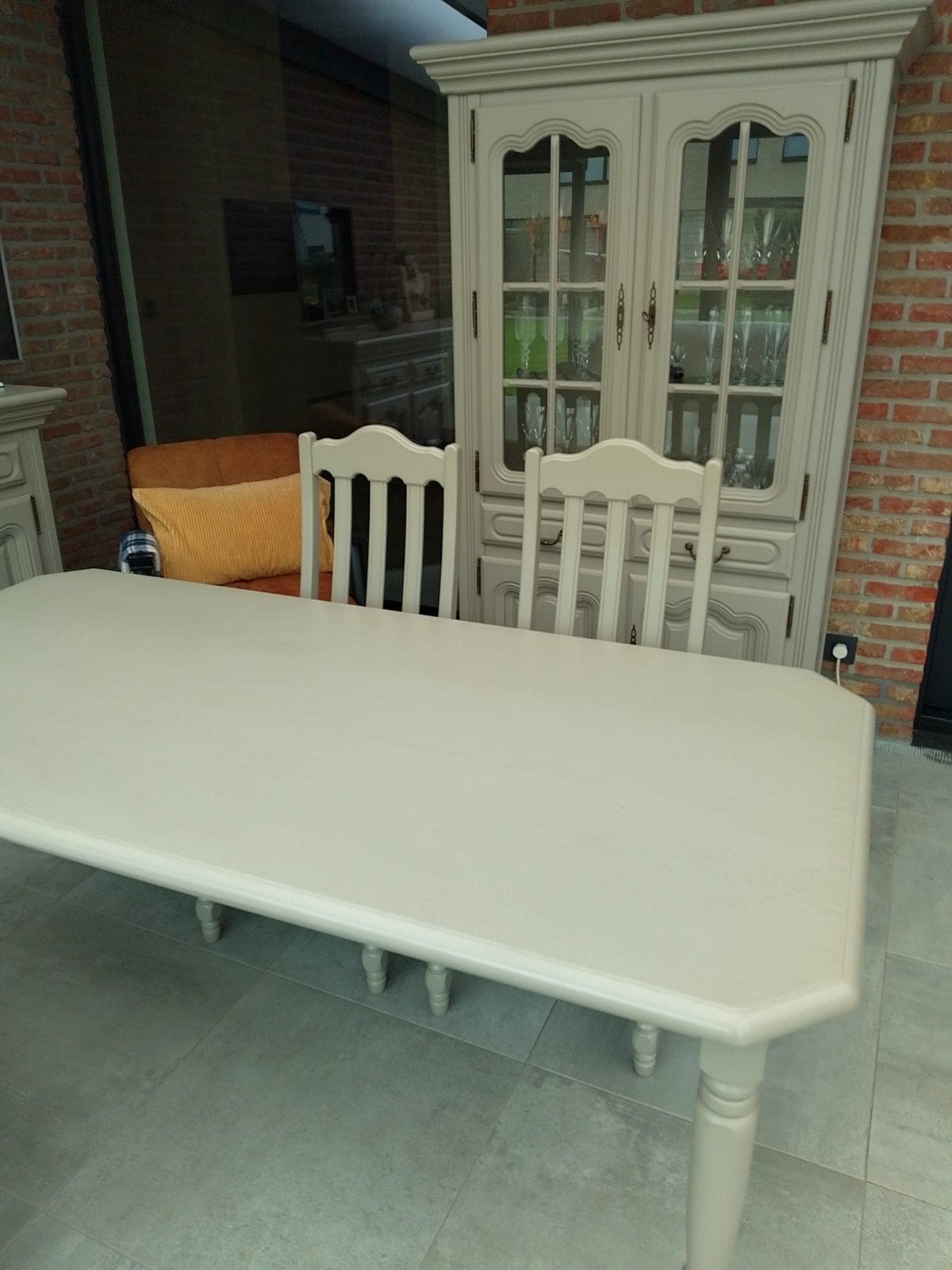 Tafel met 6 stoelen, Ophalen