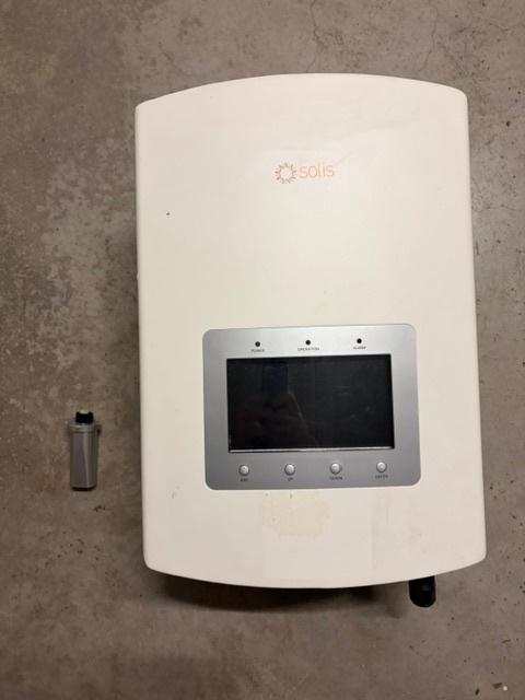 omvormer Solis 3-fase Hybride  3KW ideaal voor thuisbatterij, Doe-het-zelf en Bouw, Zonnepanelen en Toebehoren, Zo goed als nieuw