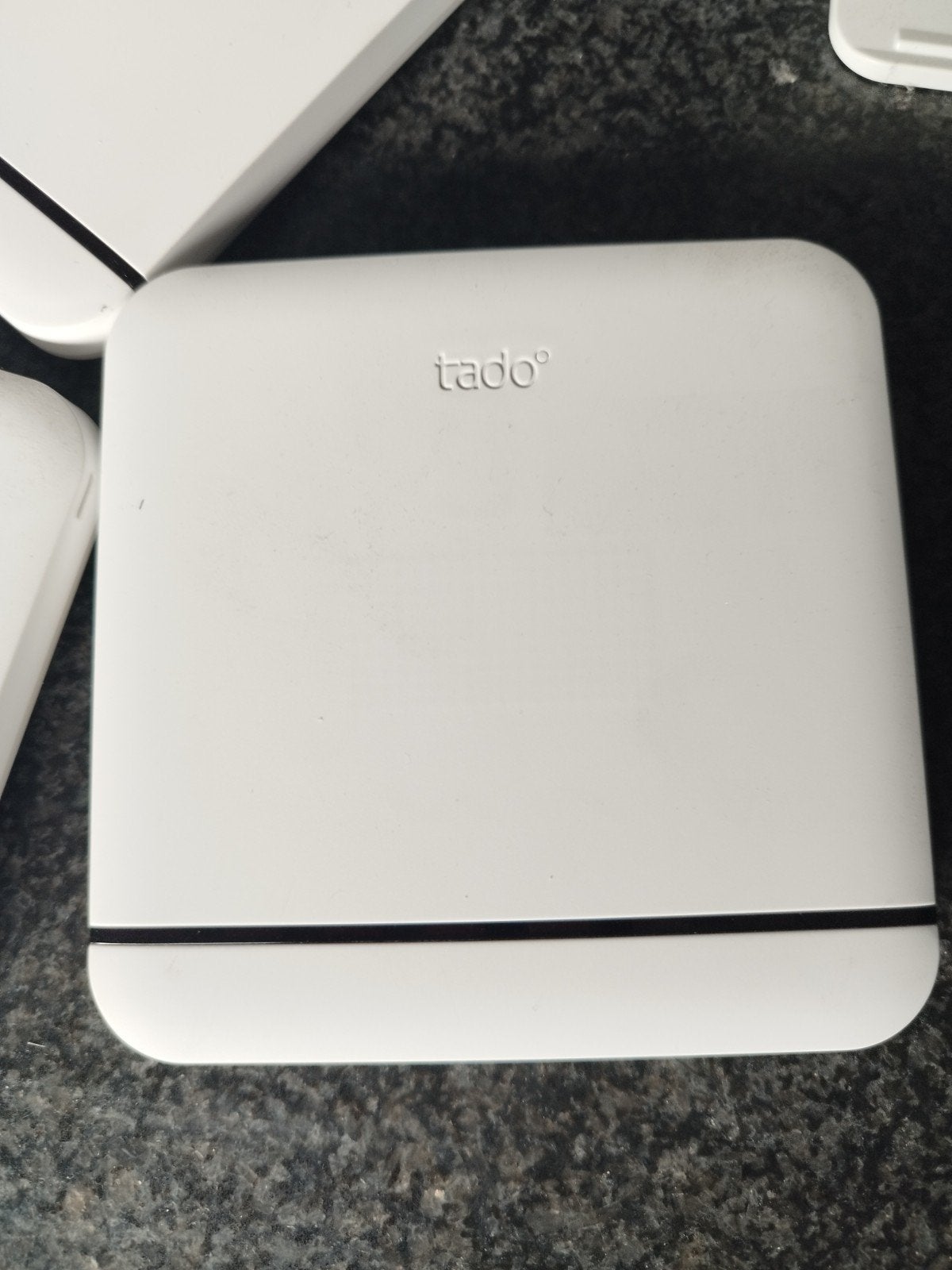 Tado slimme airco bediening, 3 stuks beschikbaar, Doe-het-zelf en Bouw, Thermostaten, Zo goed als nieuw, Slimme thermostaat, Ophalen