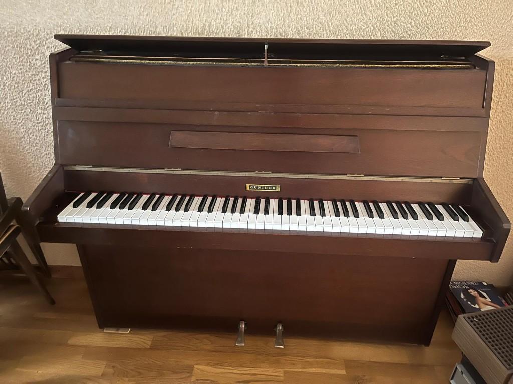 Piano droit, Musique & Instruments, Pianos, Utilisé, Piano, Autres couleurs, Enlèvement