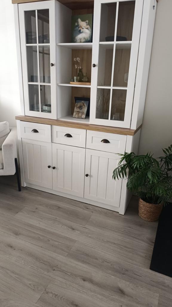 T v kast,bar kast, Ophalen