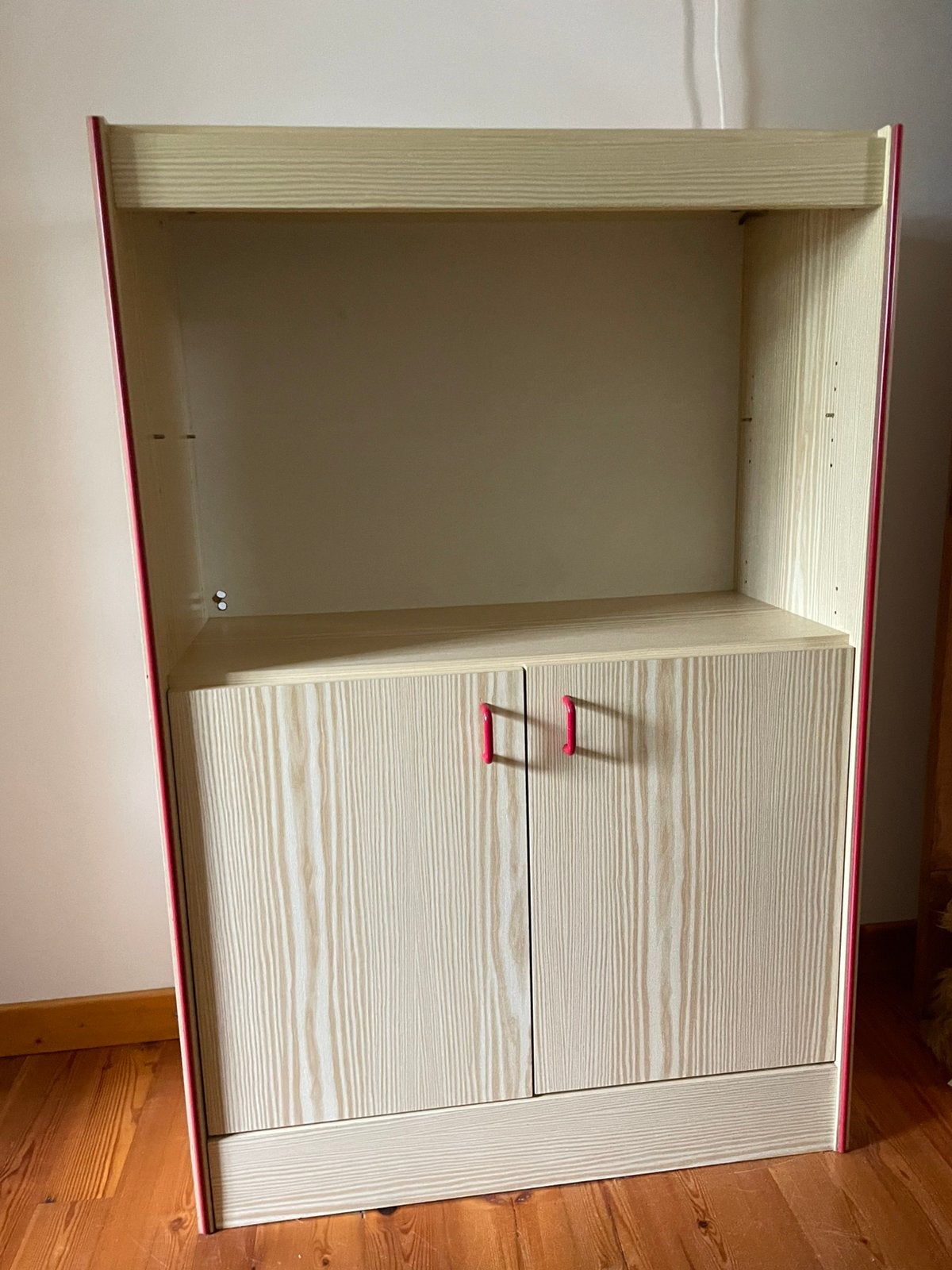 Handige kast kinderkamer, Ophalen, Zo goed als nieuw, Kast